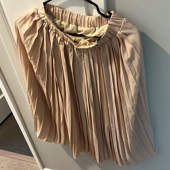 Chiffon Pleated Midi Skirt Soft Pink Women's S bought in Japan EUC - Picture 3 of 6